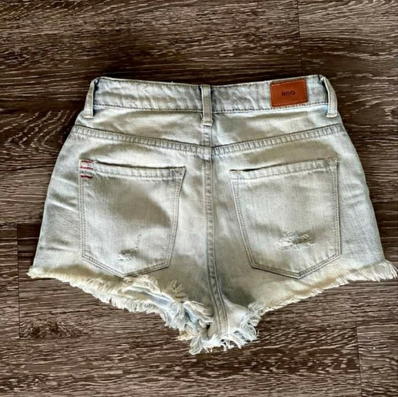 High Wasted Cut off Denim Shorts - Picture 2 of 2